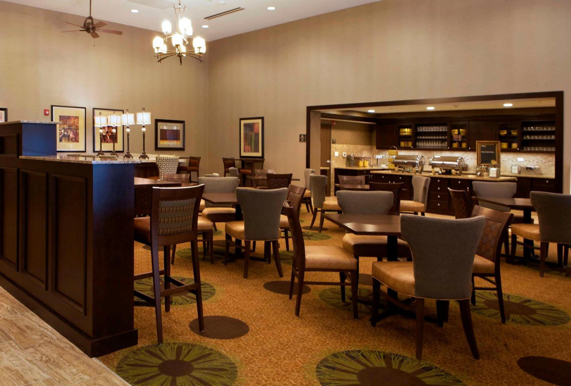 Homewood By Hilton - Iowa River Landing Motel 3*